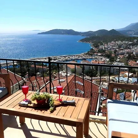 Daire Derinsu, 0-2 And 8 Ages Kaş