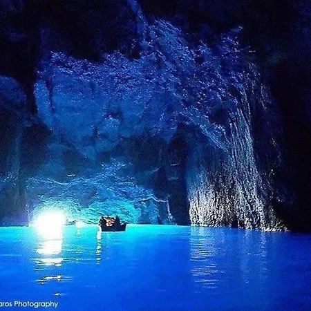 Daire Derinsu, 0-2 And 8 Ages Kaş